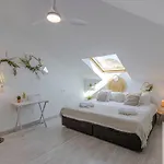 Апартаменты Wonderful With Heated Pool
