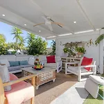 Wonderful With Heated Pool Апартаменты *
