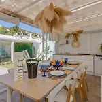 Апартаменты Wonderful With Heated Pool