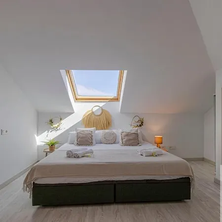 Apartman Wonderful With Heated Pool *