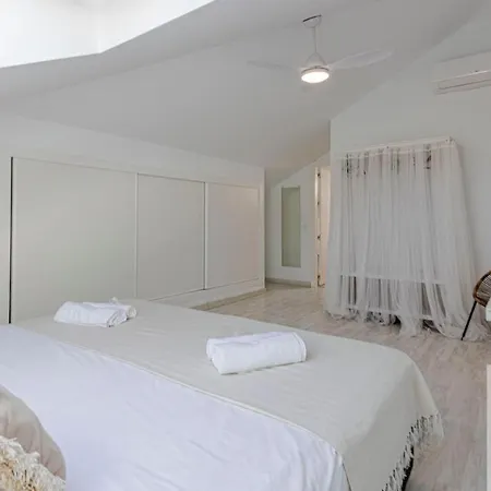 Apartman Wonderful With Heated Pool *