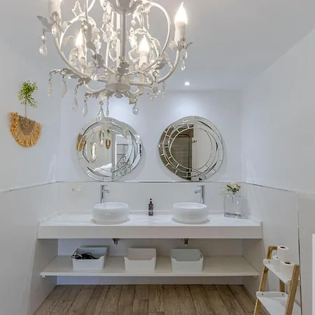 Wonderful With Heated Pool Apartman *