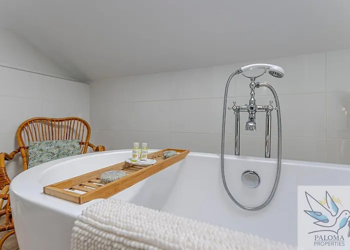 Wonderful With Heated Pool Lejlighed